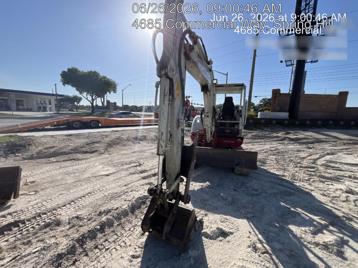 2022 TAKEUCHI TB250-2R