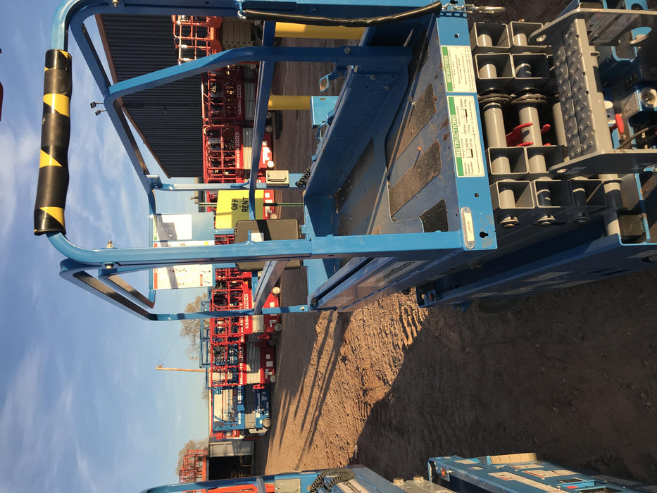 2019 Genie GS-1930 Fixed rails with chain Entry