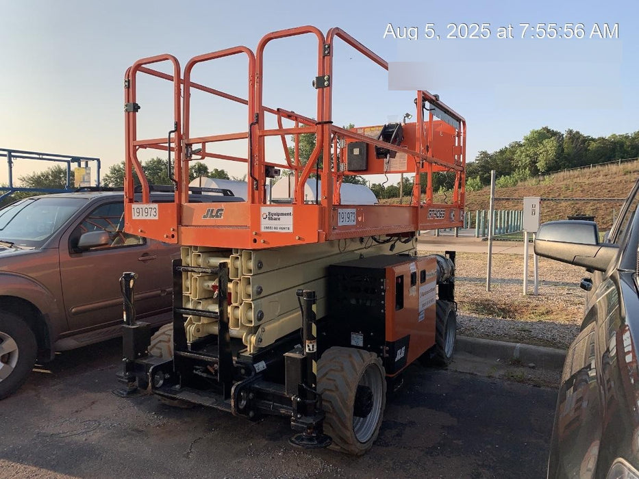 2021 JLG RT4069