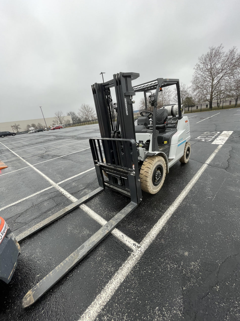 2022 UNICARRIER PF80N