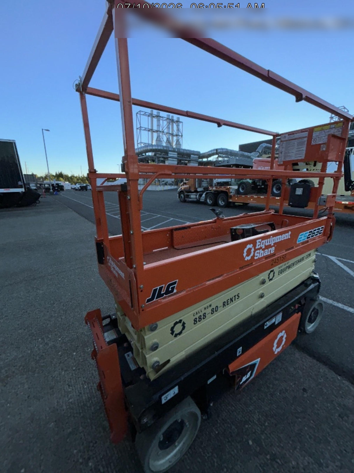 2022 JLG ES2632
