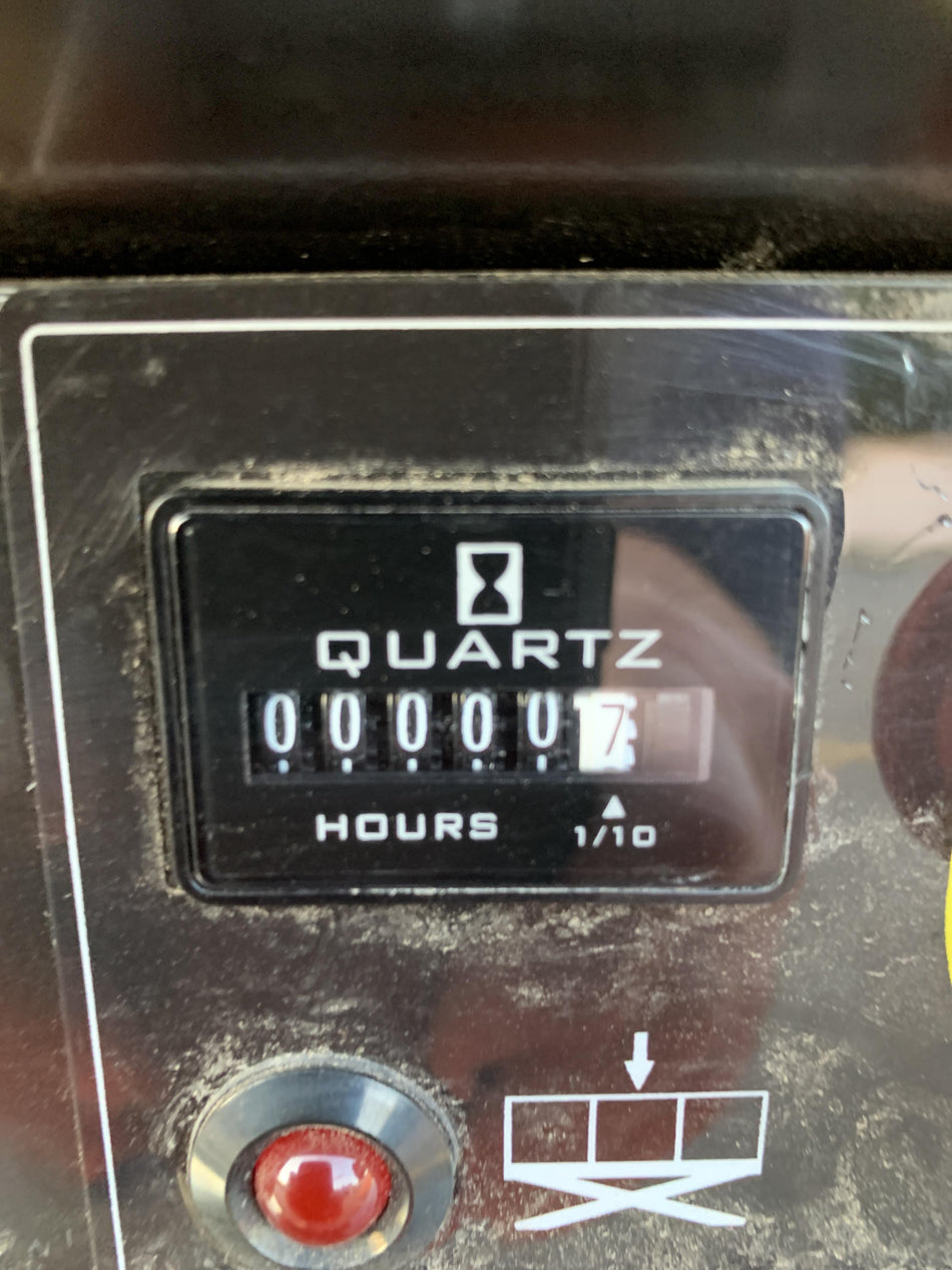 2022 JLG ES2632