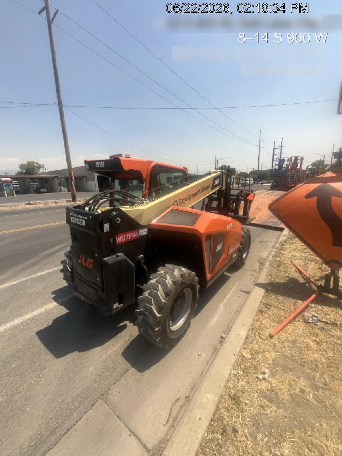2025 JLG 519