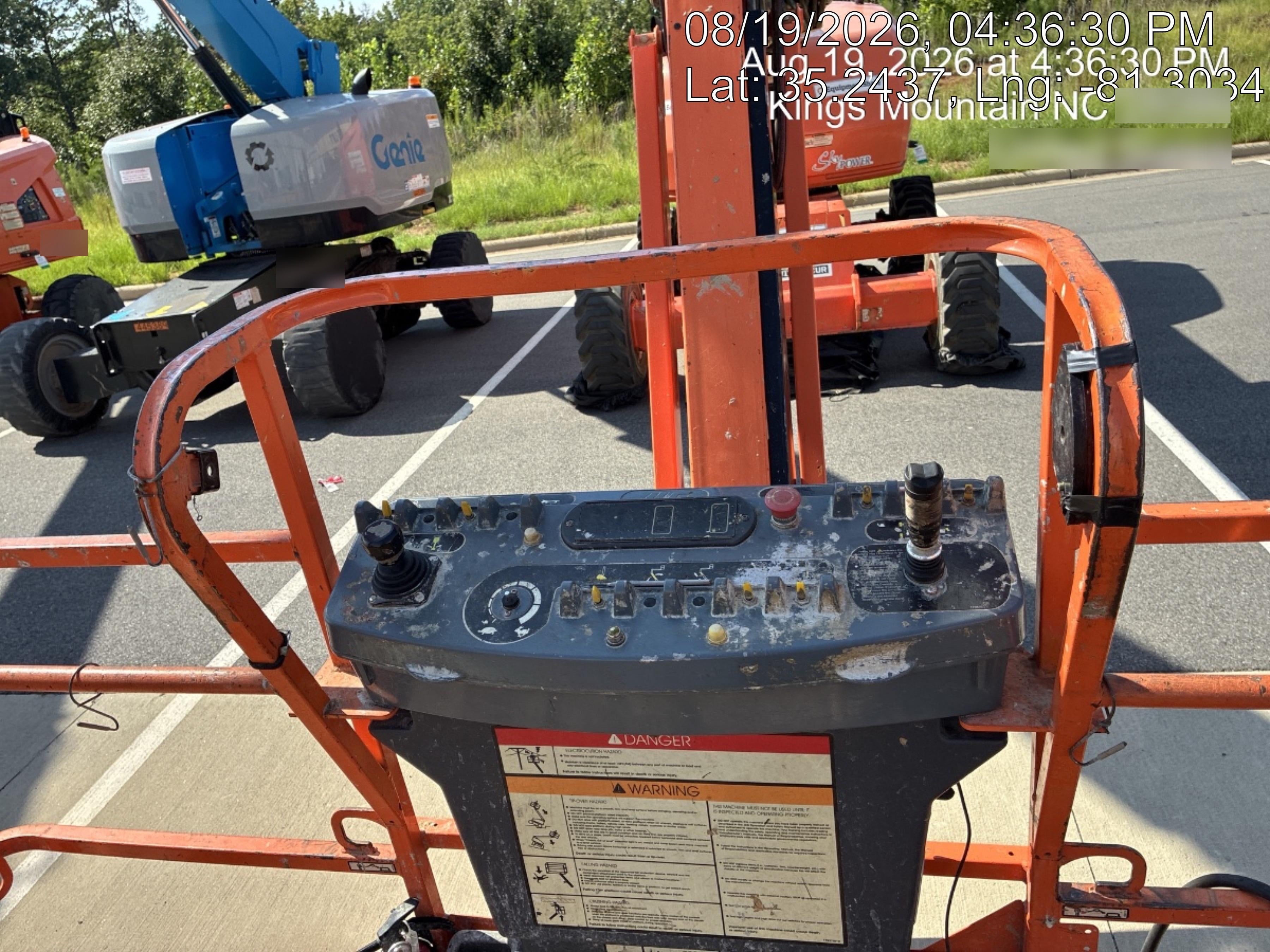2022 JLG 460SJ