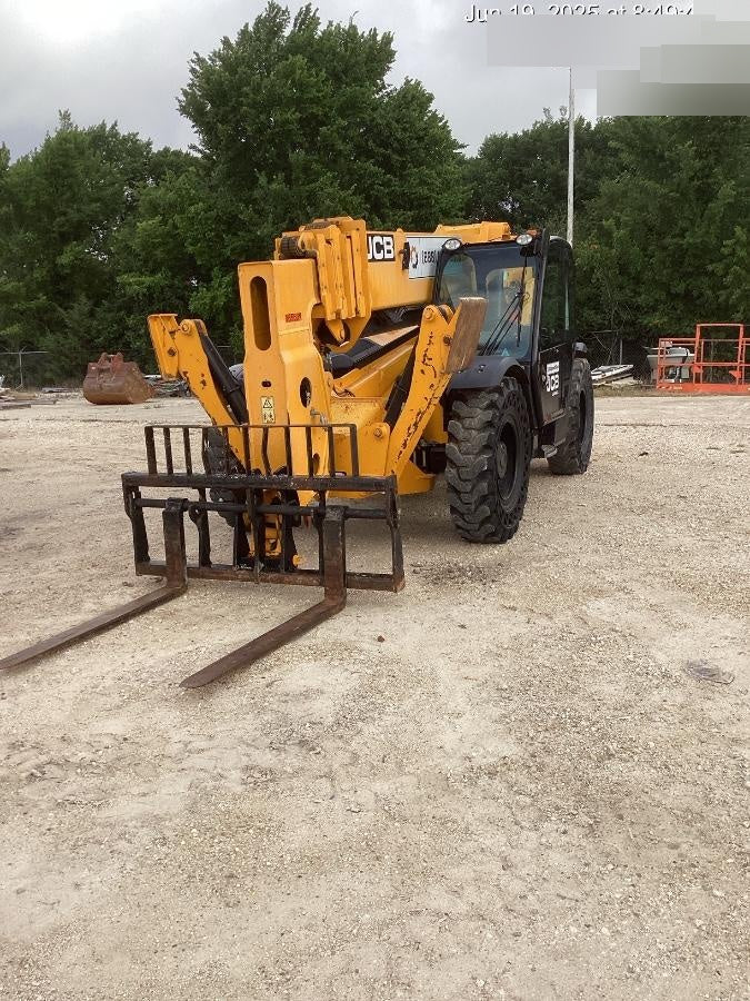 2021 JCB 510-56
