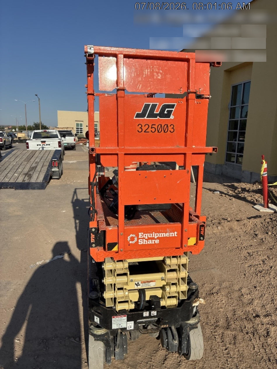 2023 JLG ES1932