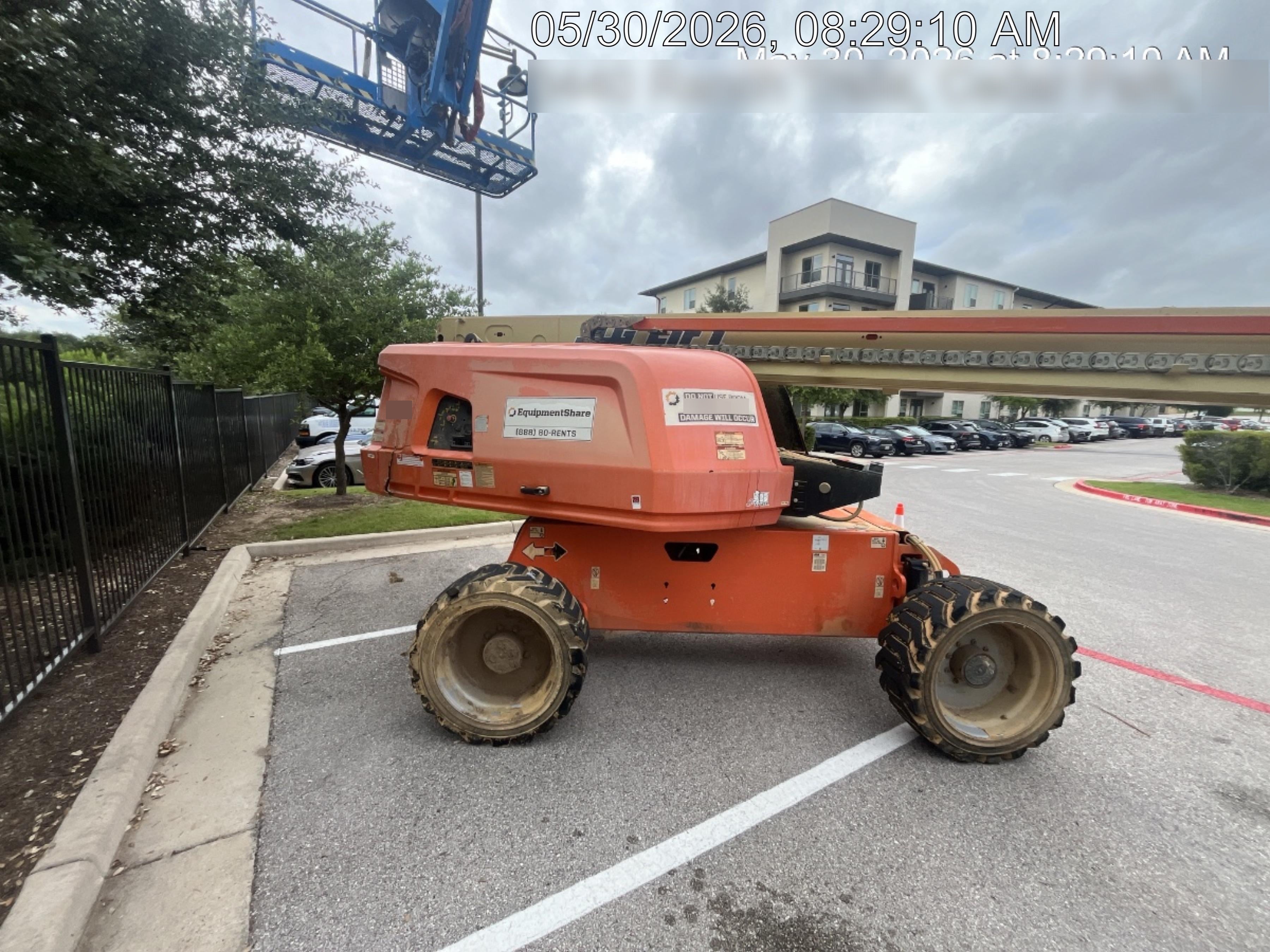 2019 JLG 660SJ