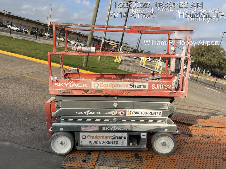 2018 SKYJACK SJIII-3226