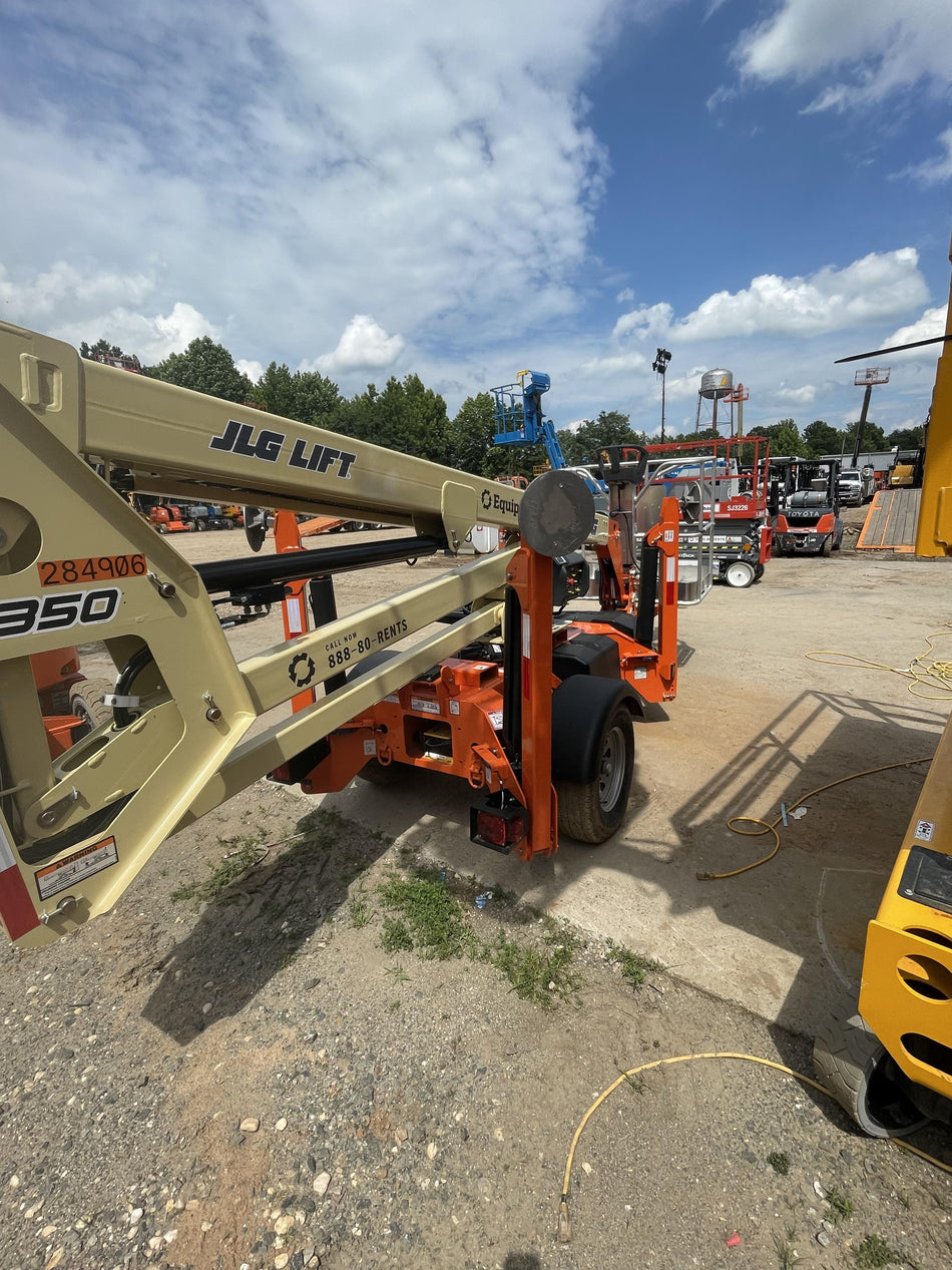 2022 JLG T350