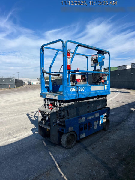 2019 Genie GS-1930 Fixed rails with chain Entry