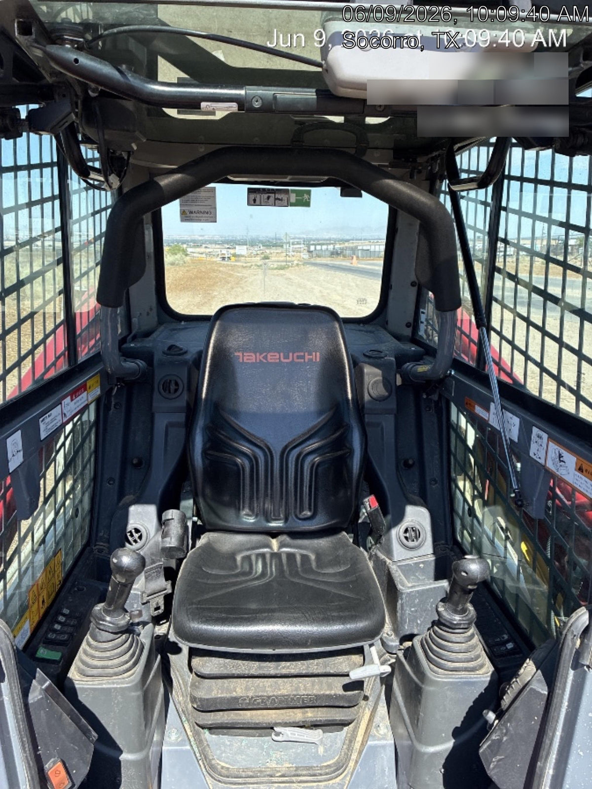 2023 TAKEUCHI TL8R2-CR