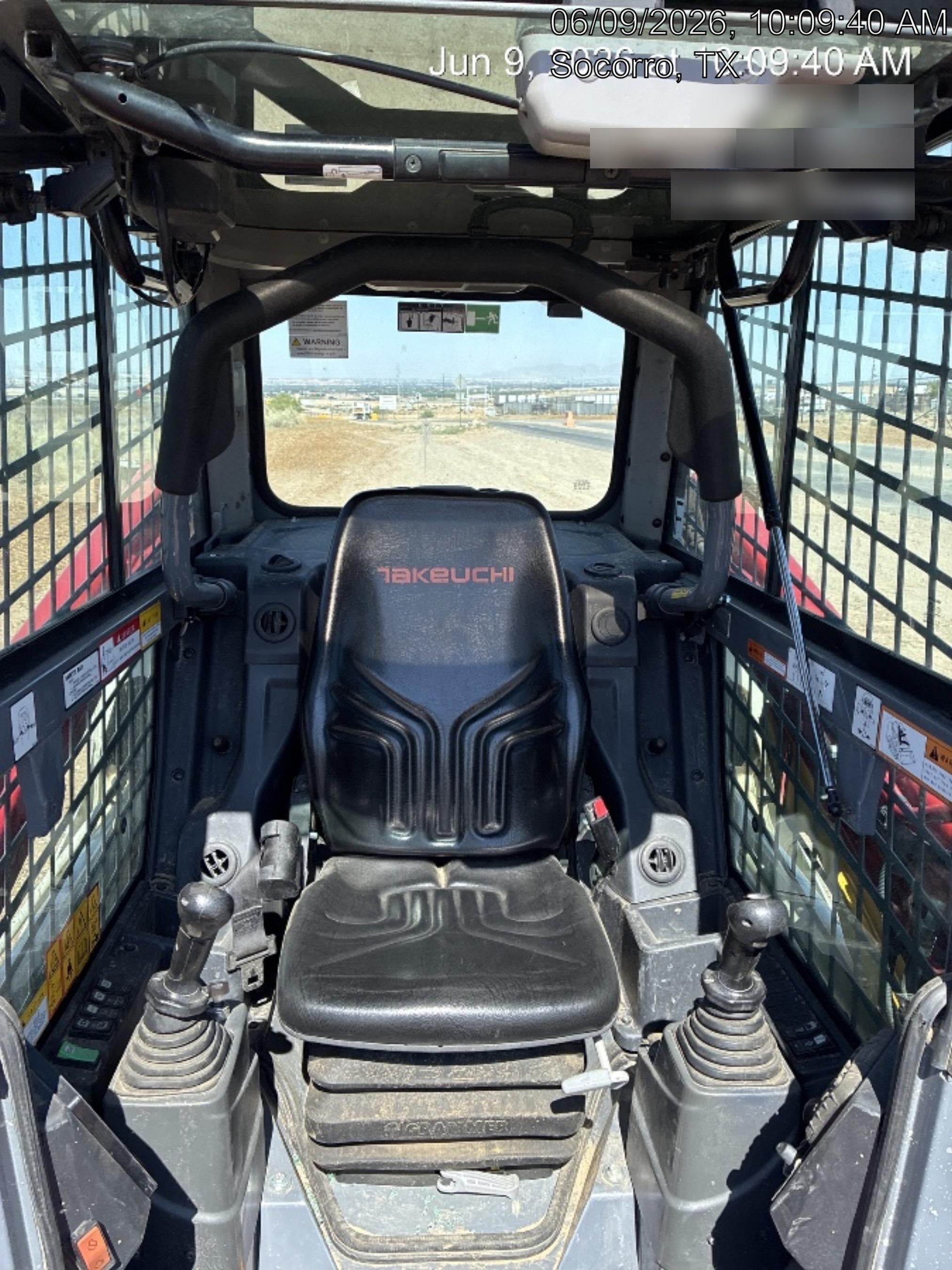 2023 TAKEUCHI TL8R2-CR