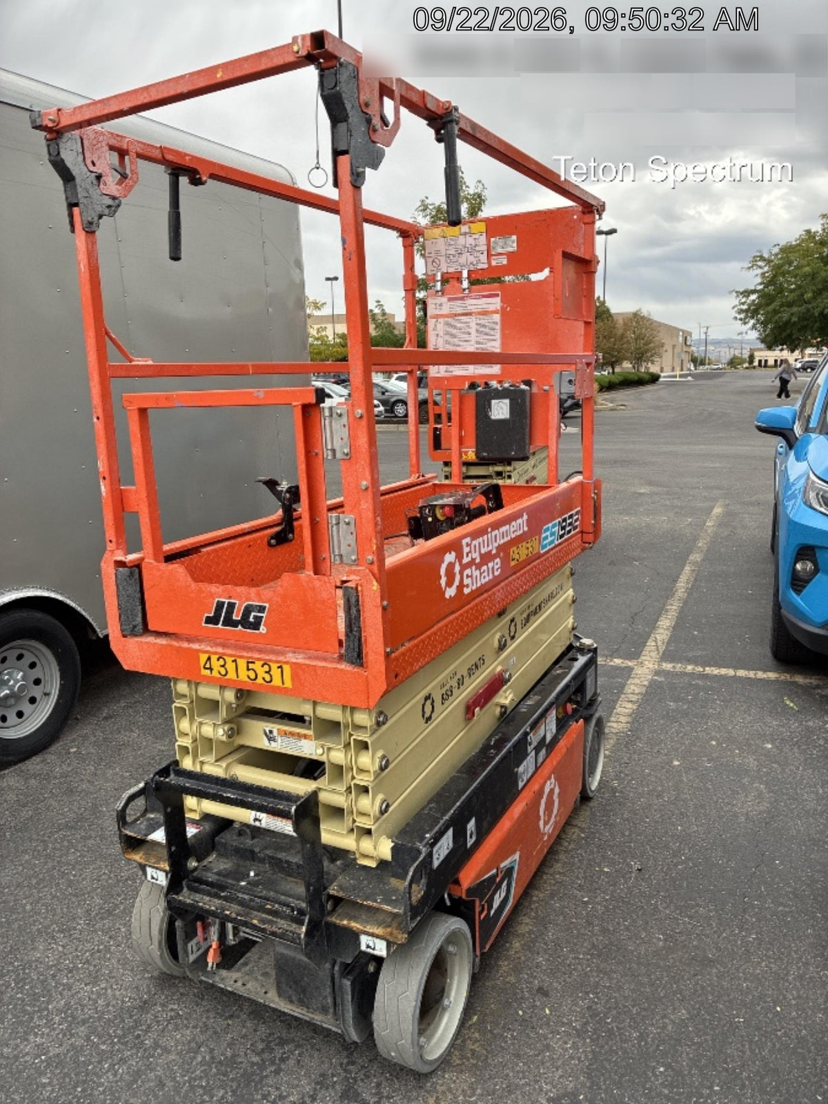 2024 JLG ES1932