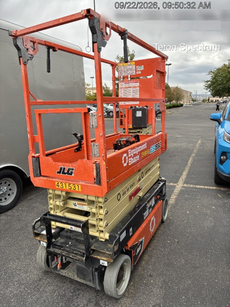 2024 JLG ES1932
