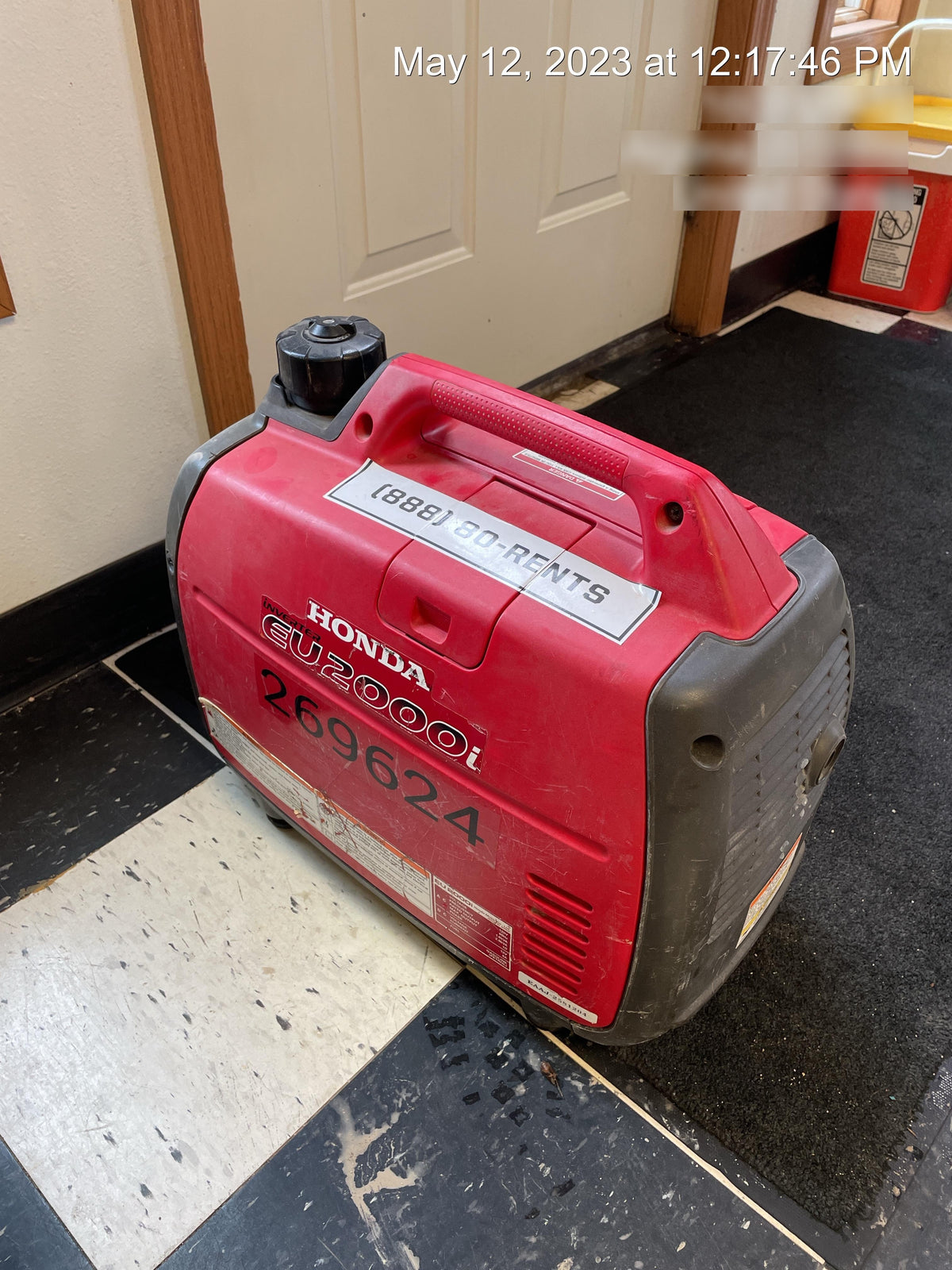 2013 HONDA EU2000i