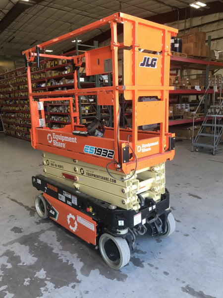 2024 JLG ES1932