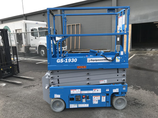 2020 Genie GS-1930 Solid Non Marking Tires, Beacon, Folding rails with half height swing gate, 800W Inverter