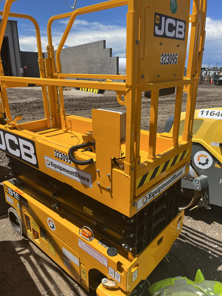 2023 JCB S1930E