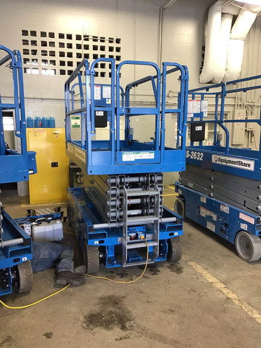 2020 Genie GS-3246 Standard, Folding full height swing gate