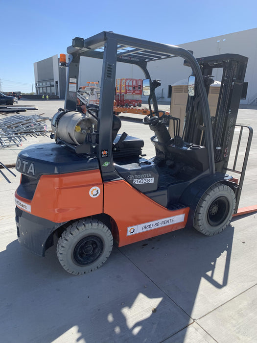 2022 TOYOTA 50-8FGU25