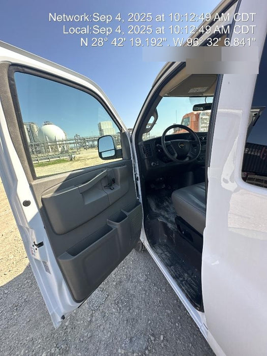 2025 CHEVROLET Express Van - Rental