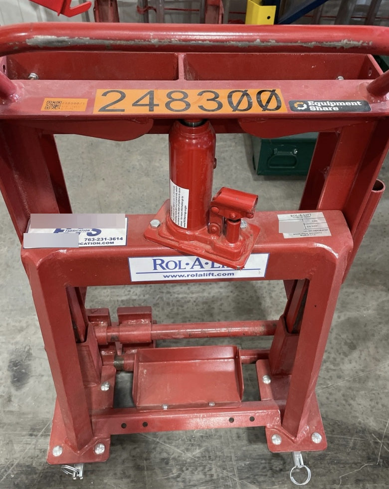 2022 ROL-A-LIFT M-6