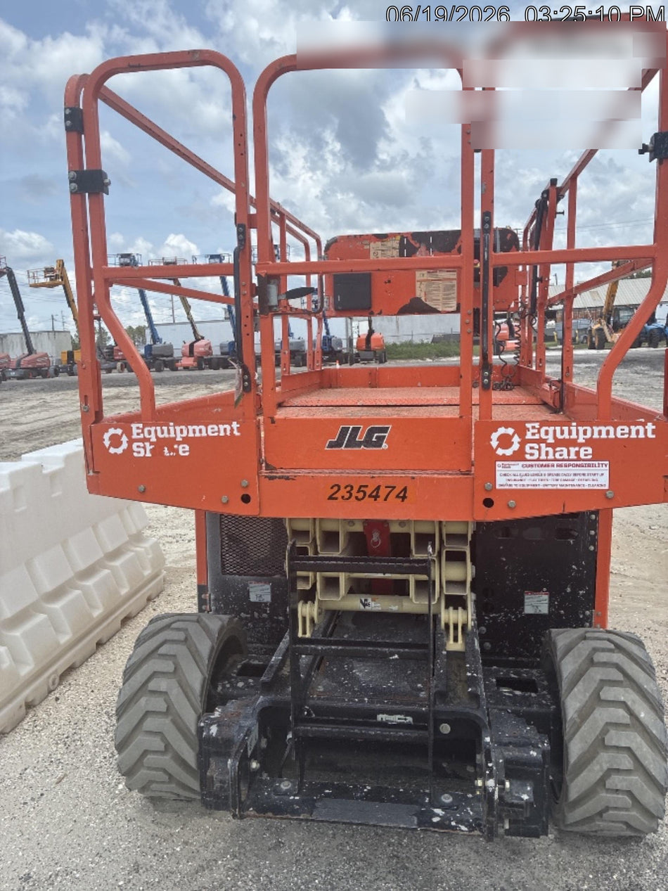 2022 JLG RT2669