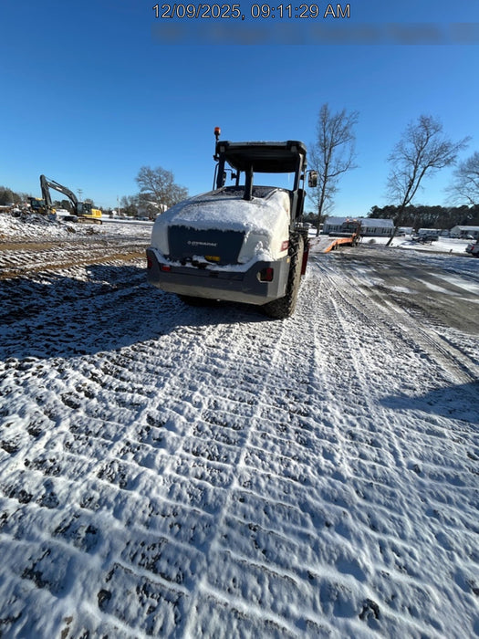 2024 DYNAPAC CA2500D