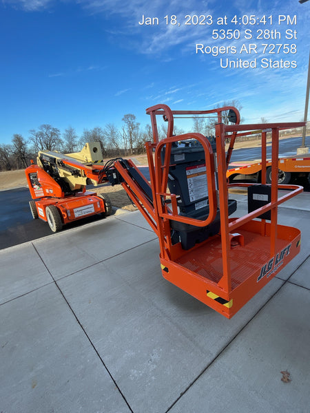 2022 JLG 860SJ