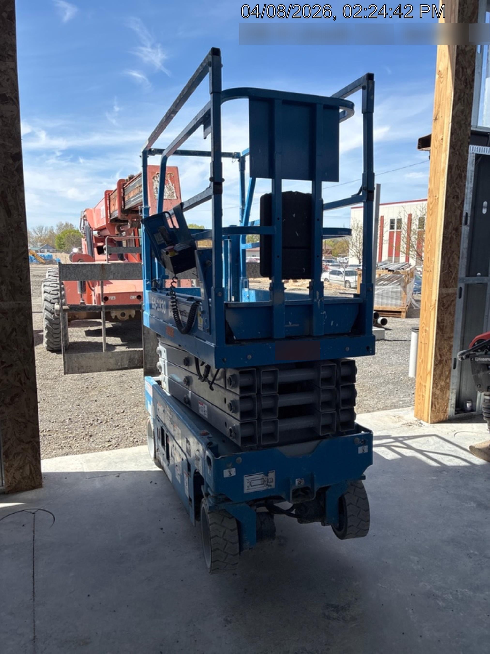 2020 Genie GS-1930 Solid Non Marking Tires, Beacon, Folding rails with half height swing gate