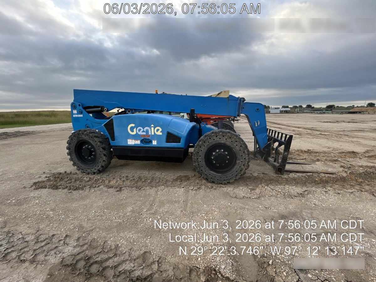 2022 GENIE GTH-844