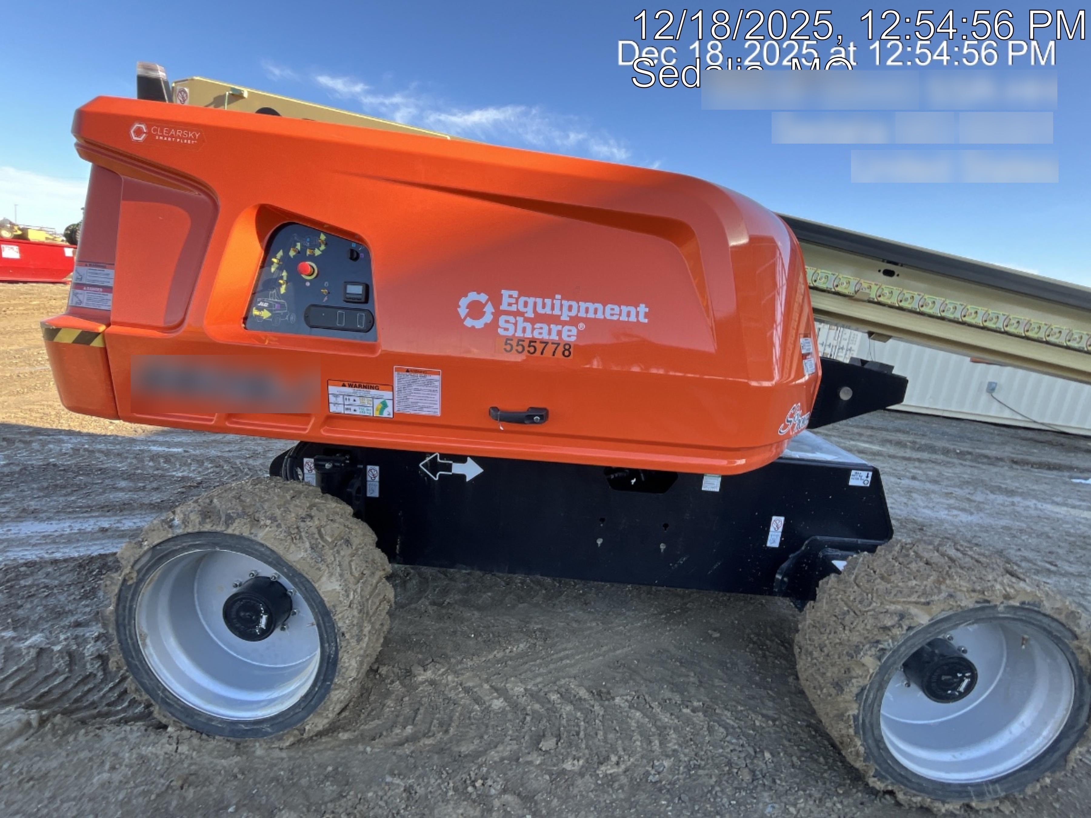 2025 JLG 660SJ