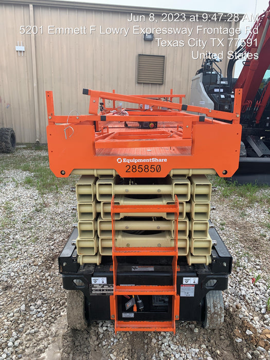 2022 JLG R4045