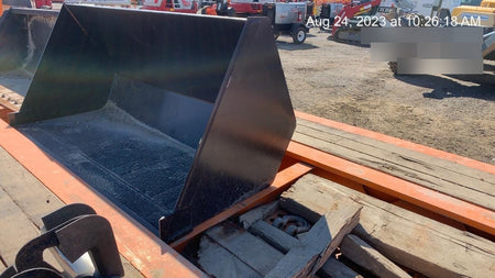 2023 JLG 1001100822
