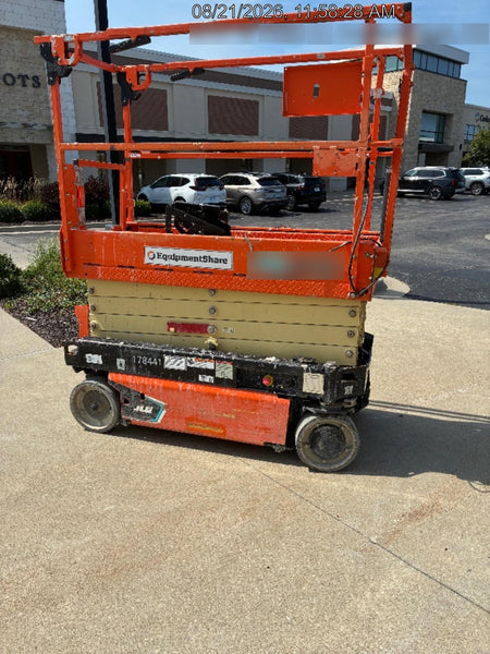 2021 JLG ES1932