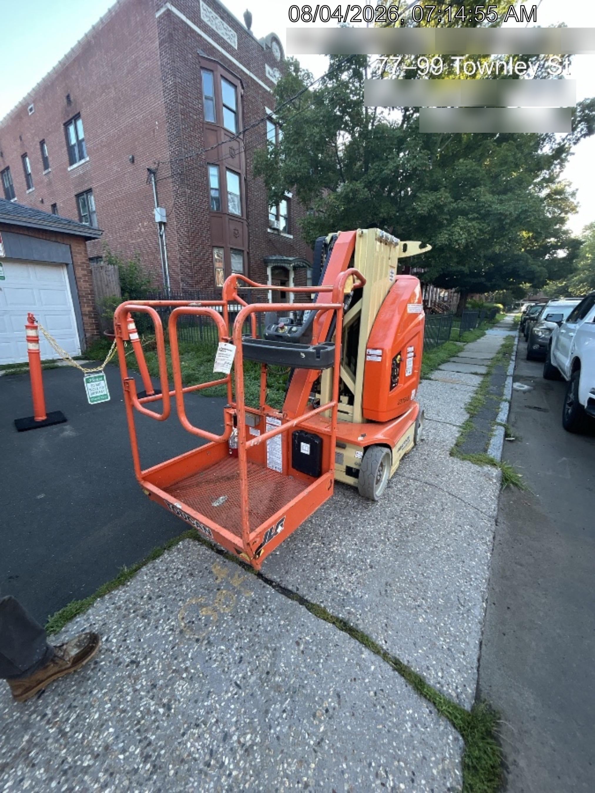 2022 JLG 26E