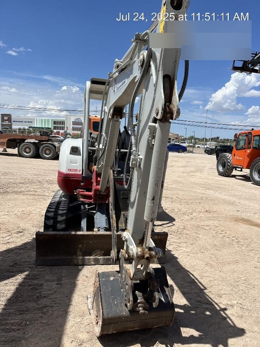 2021 TAKEUCHI TB235-2R