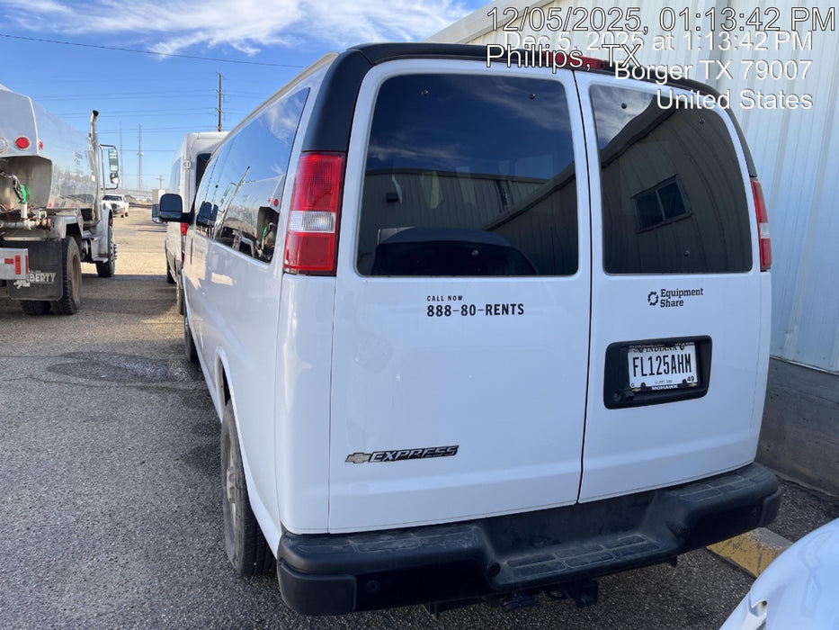 2024 CHEVROLET Express Van - Rental