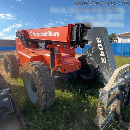2022 SKYTRAK 8042
