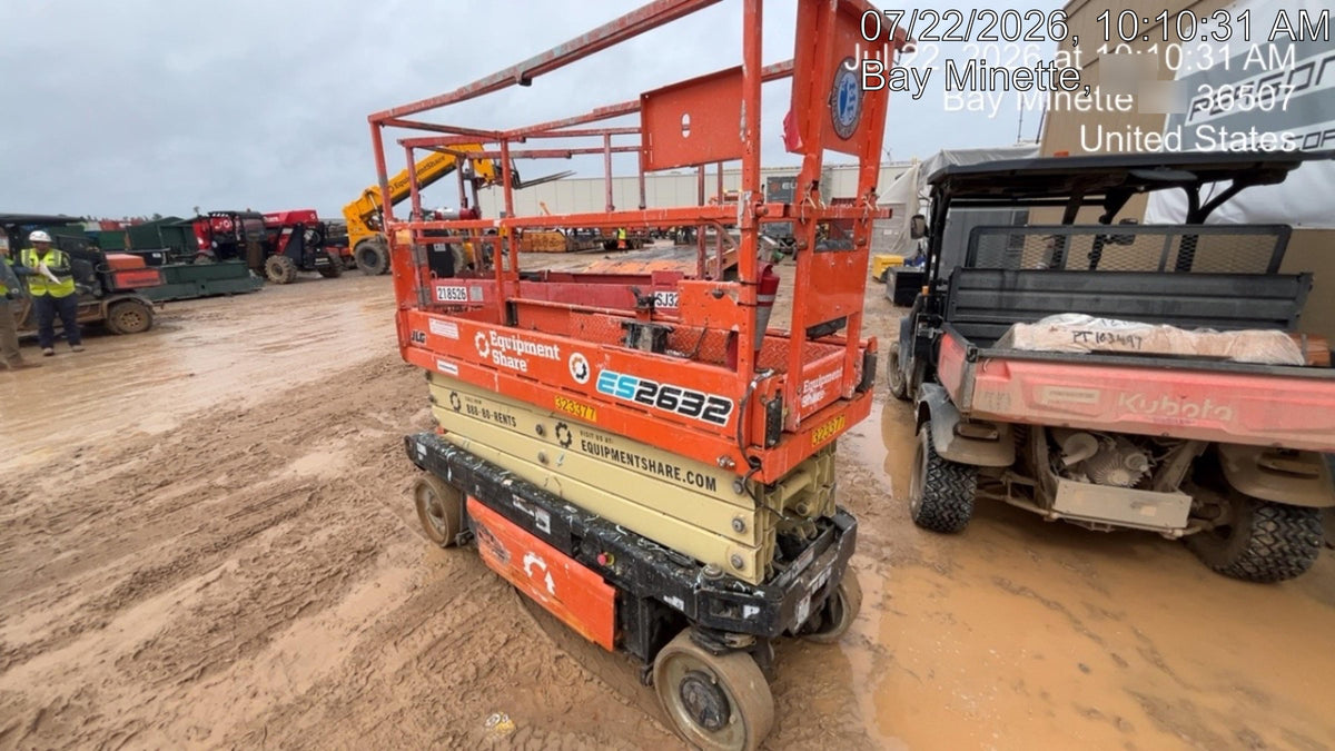 2023 JLG ES2632