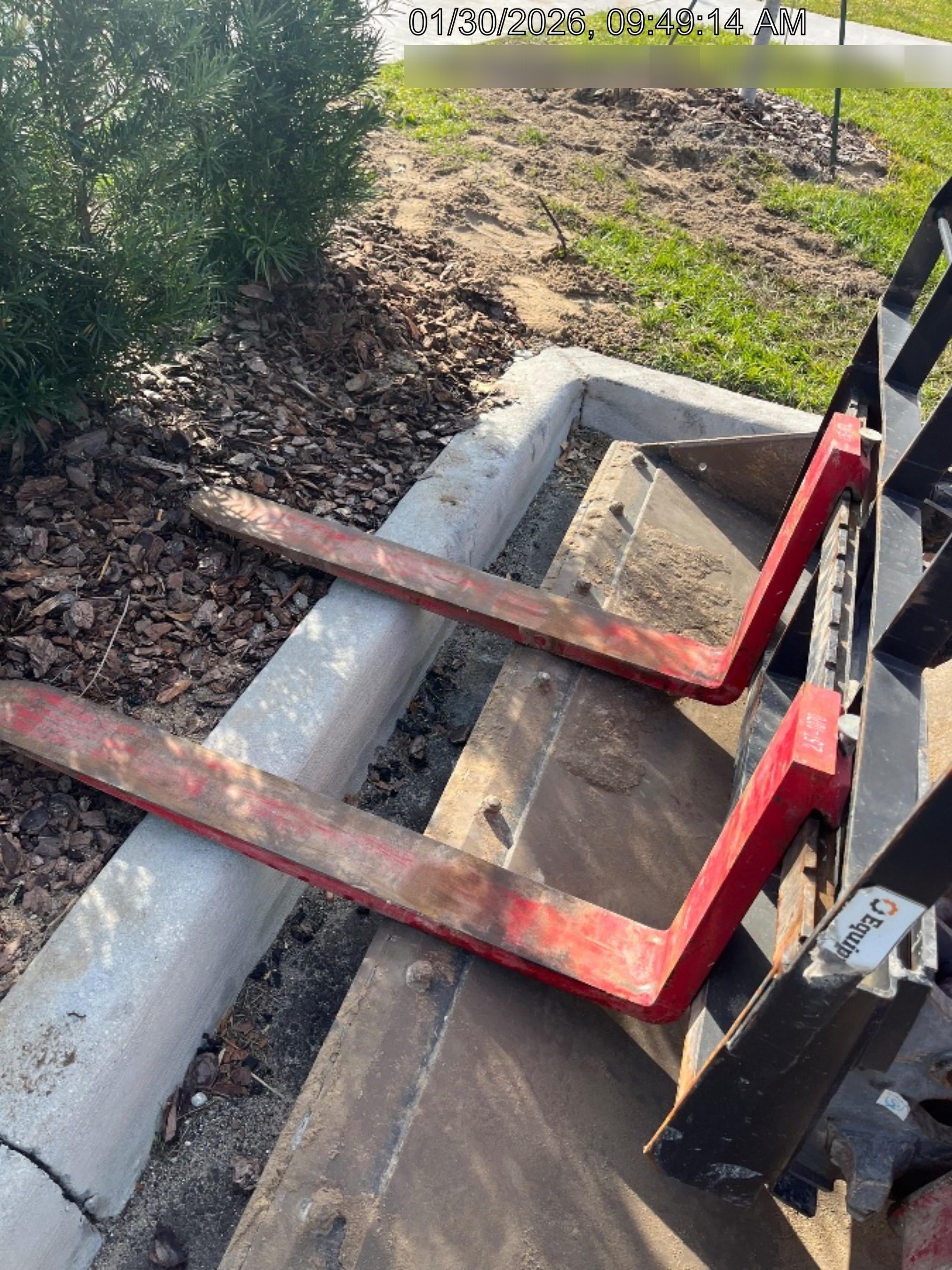 2024 ARROW MATERIAL HANDLING 24" Pallet Fork Frame