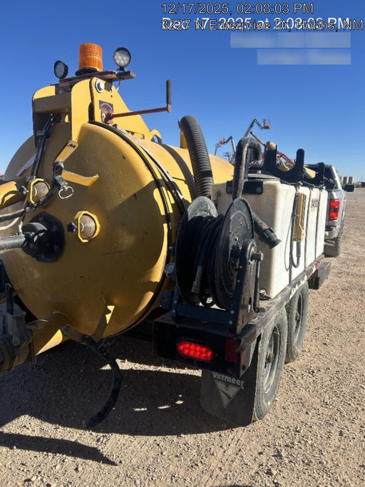 2022 VAC-TRON LP573XDT