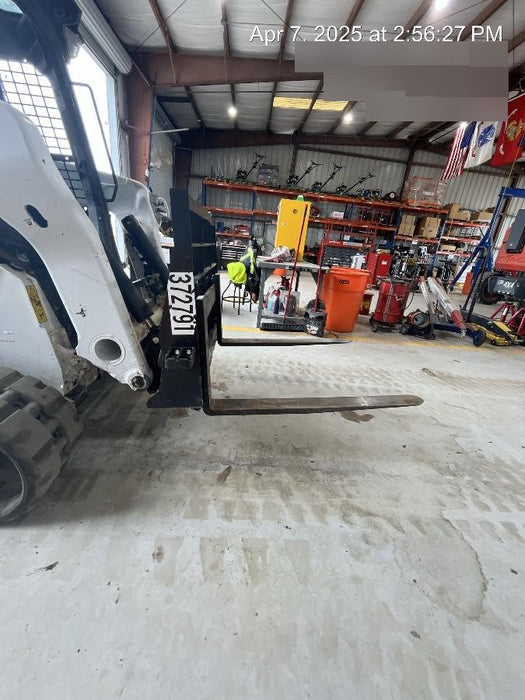 2023 ARROW MATERIAL HANDLING F5100CB