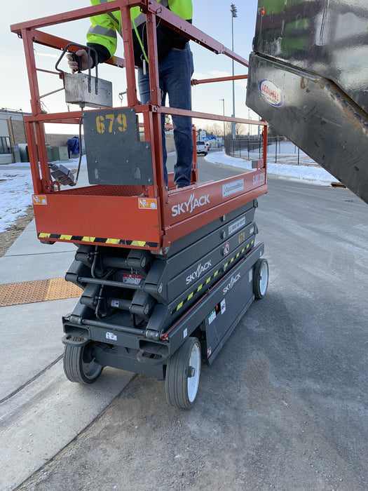 2017 Skyjack SJIII-3226 Standard Rental Specs