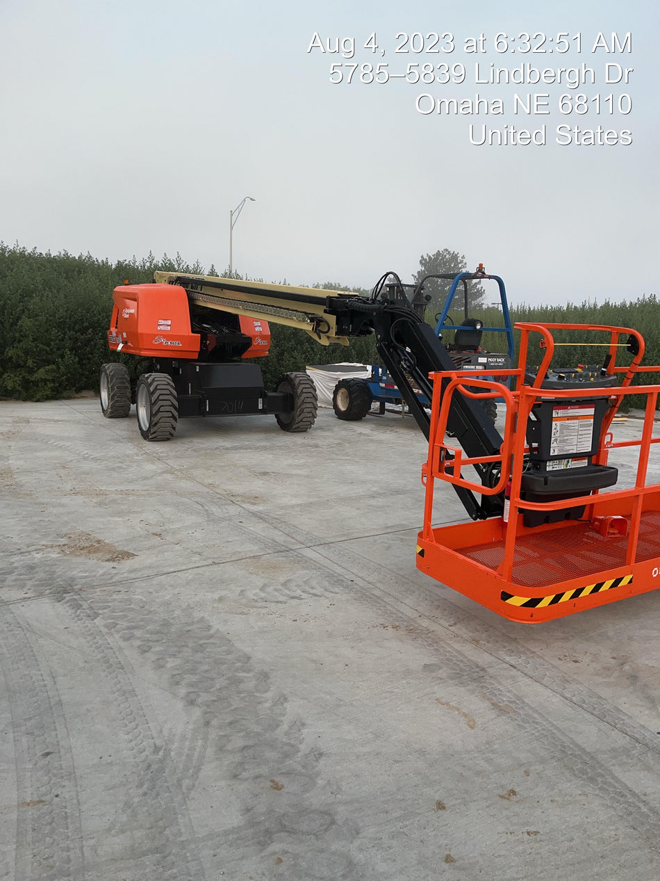 2023 JLG 660SJ