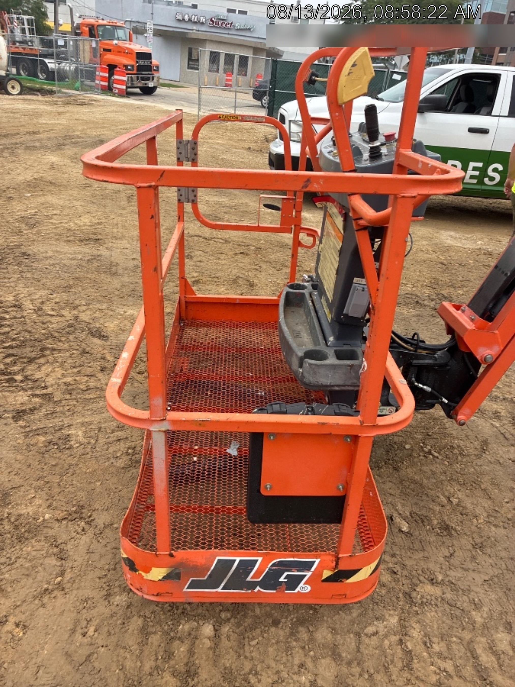 2021 JLG 450AJ