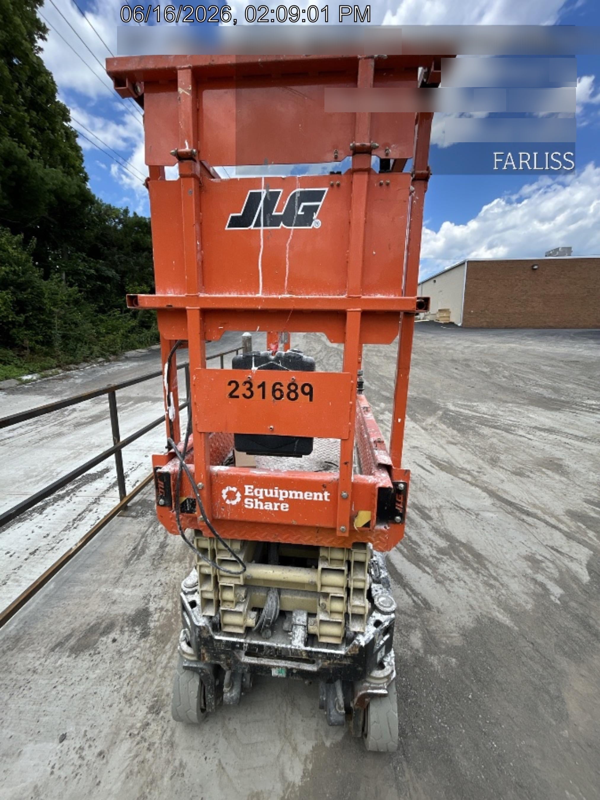 2022 JLG ES1932