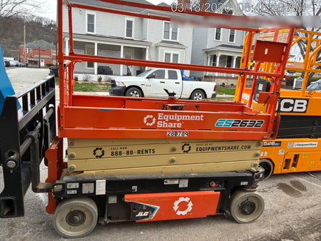 2022 JLG ES2632