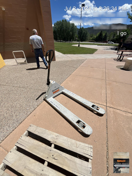 2022 STRONGWAY 4400 lb Pallet Jack