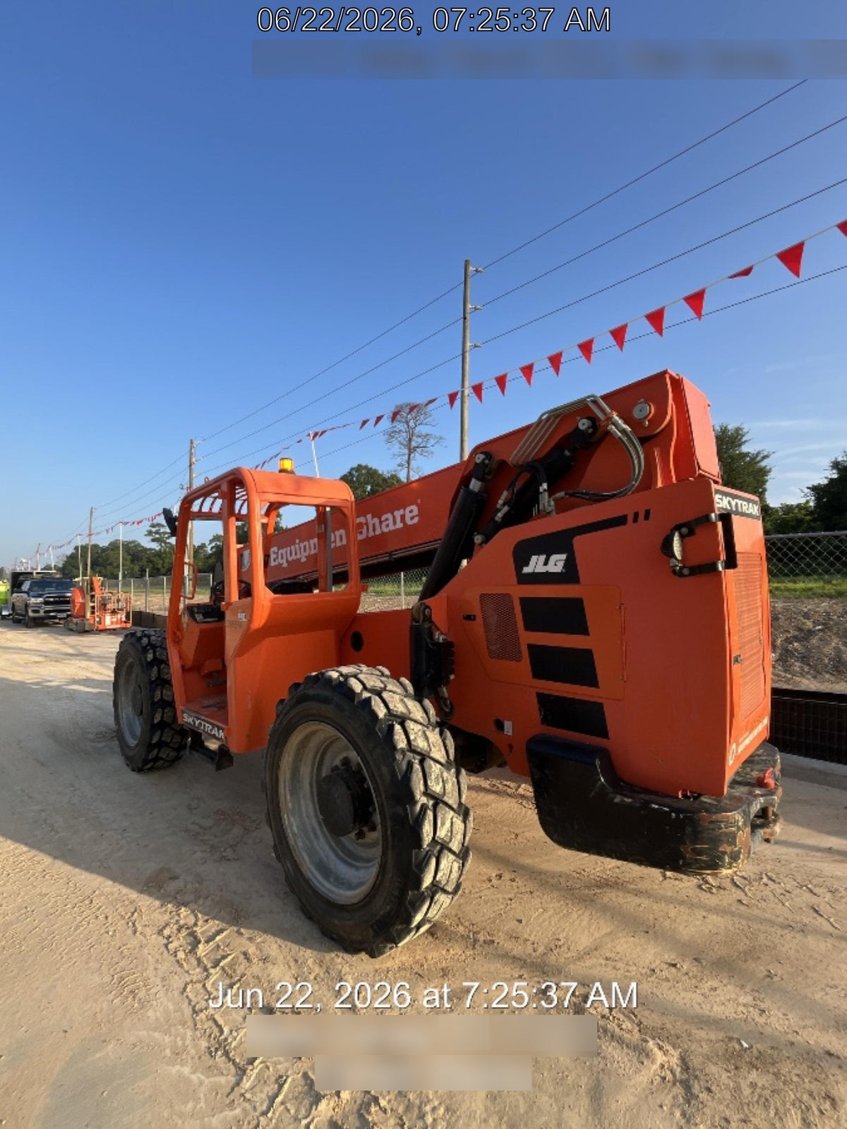 2022 SKYTRAK 8042